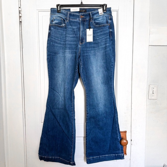 Judy Blue Denim - NWT Judy Blue Flare Jeans